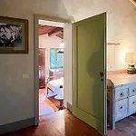 Tuscan With Pool Near Florence Pescia