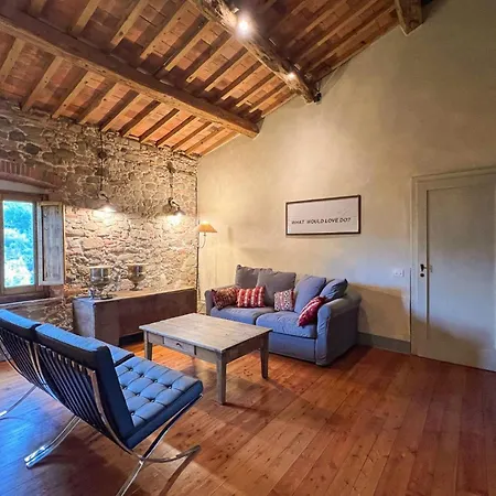 Tuscan With Pool Near Florence Pescia