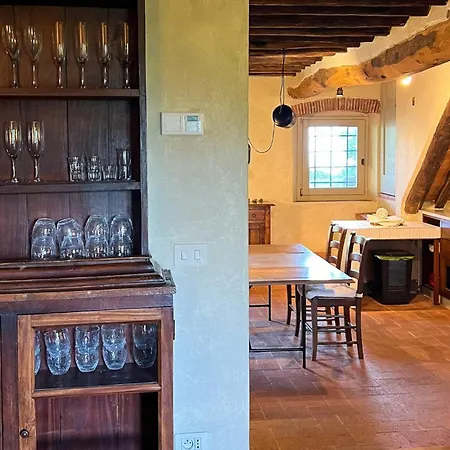 Tuscan With Pool Near Florence Pescia